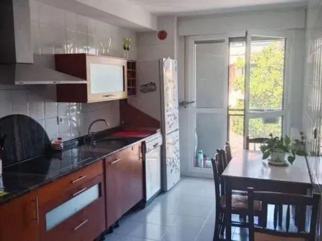 Piso en alquiler en Aranguren