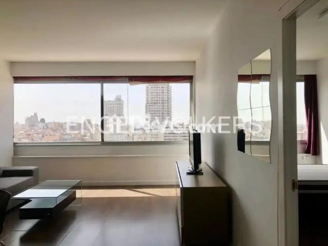 Piso en alquiler en Argüelles