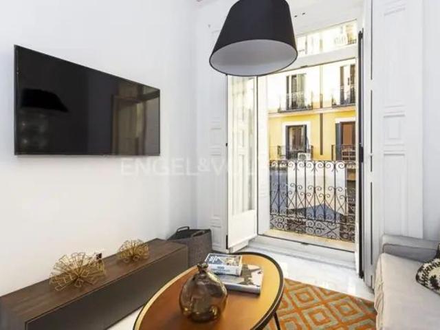 Piso en alquiler en Argüelles