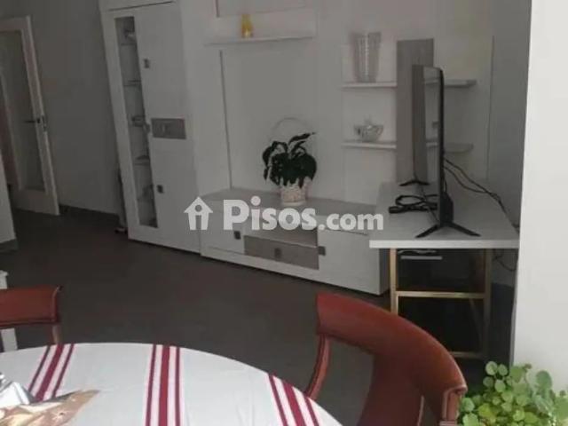 Piso en alquiler en Ares