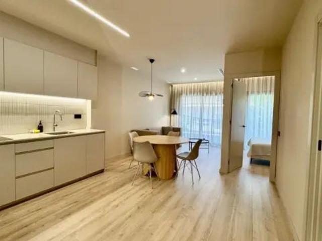Piso en alquiler en Artigas Llefià