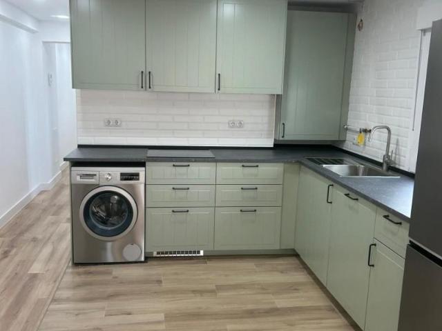 Piso en alquiler en Burgos, Los Vadillos R. Sanitaria Pozanos
