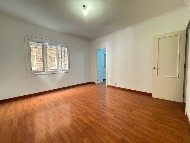 Piso en alquiler en Badalona, de 60 m² 3 habitaciones por 1.210