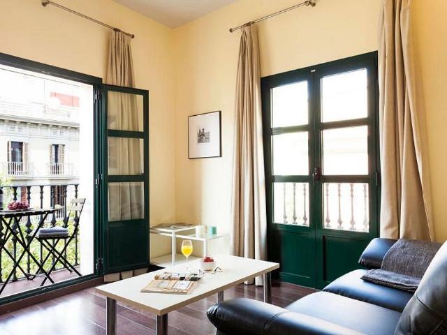 Piso en alquiler en Barcelona, de 47 m² 2 habitaciones por 910