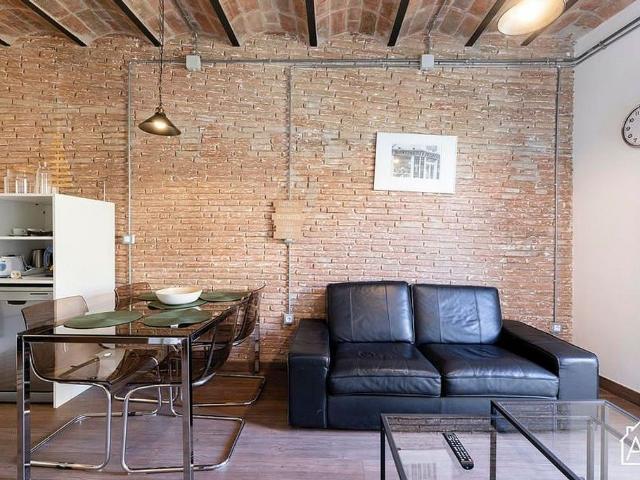 Piso en alquiler en Barcelona, de 49 m² 2 habitaciones por 910