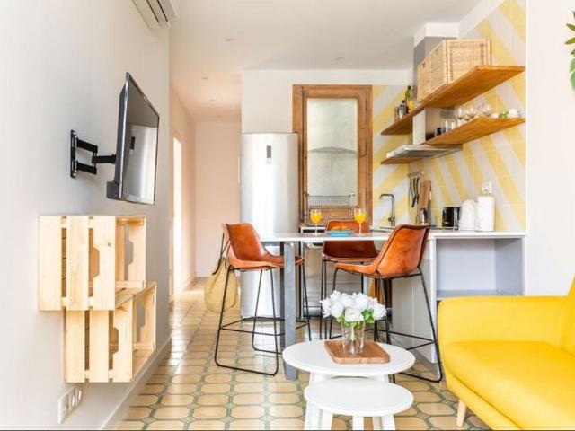 Piso en alquiler en Barcelona, de 49 m² 3 habitaciones por 2.000
