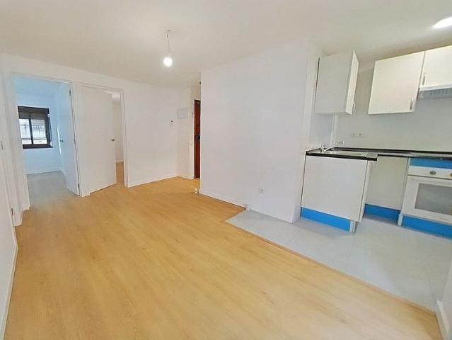 Piso en alquiler en Barcelona, de 50 m² 3 habitaciones por 1.500