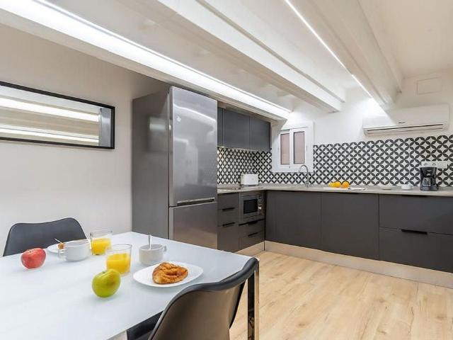 Piso en alquiler en Barcelona, de 52 m² 2 habitaciones por 1.020