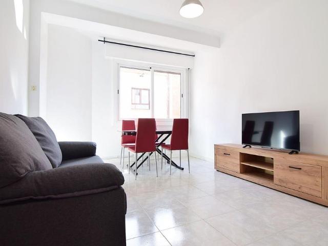 Piso en alquiler en Barcelona, de 57 m² 2 habitaciones por 1.010