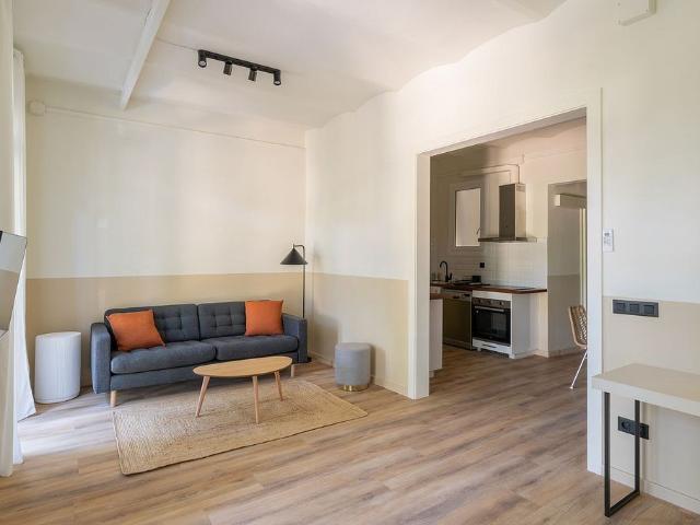 Piso en alquiler en Barcelona, de 54 m² 2 habitaciones por 2.150
