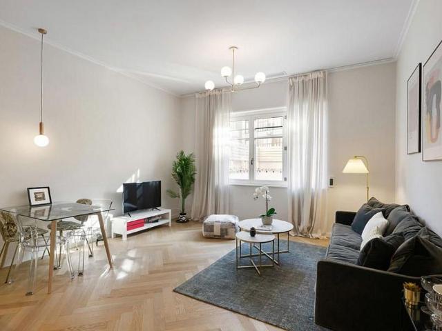 Piso en alquiler en Barcelona, de 56 m² 1 habitación por 1.328