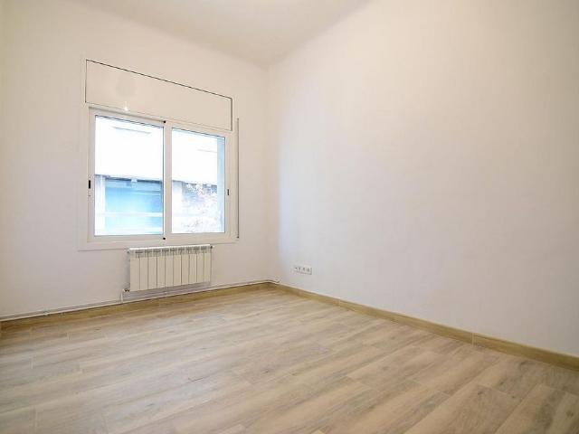 Piso en alquiler en Barcelona, de 58 m² 2 habitaciones por 1.004