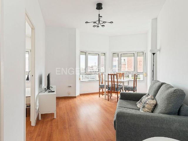 Piso en alquiler en Barcelona, de 60 m² 2 habitaciones por 1.600