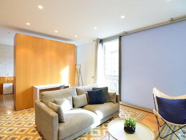 Piso en alquiler en Barcelona, de 61 m² 1 habitación por 2.210