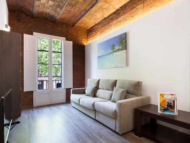 Piso en alquiler en Barcelona, de 64 m² 3 habitaciones por 9.000