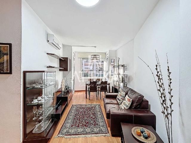 Piso en alquiler en Barcelona, de 70 m² 3 habitaciones por 1.848