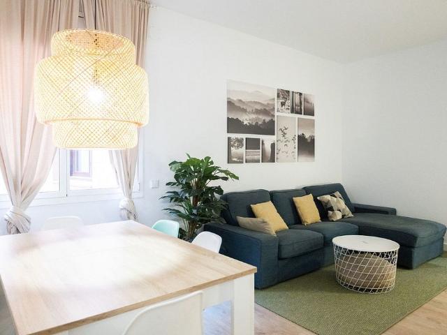 Piso en alquiler en Barcelona, de 75 m² 3 habitaciones por 1.680