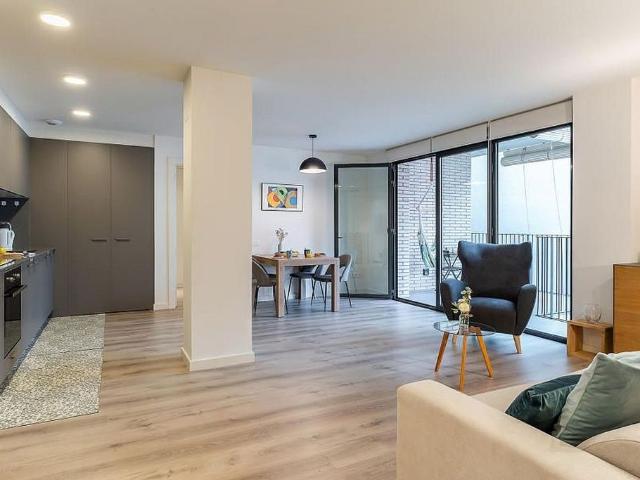 Piso en alquiler en Barcelona, de 83 m² 2 habitaciones por 1.134