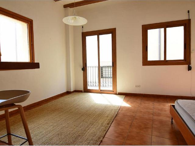 Piso en alquiler en Barcelona, de 80 m² 2 habitaciones por 1.020