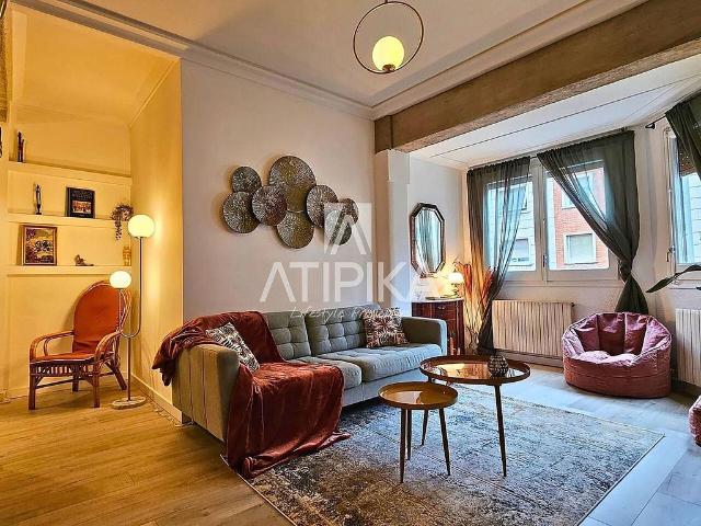 Piso en alquiler en Barcelona, de 80 m² 2 habitaciones por 2.300