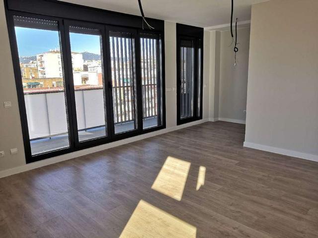 Piso en alquiler en Barcelona, de 80 m² 3 habitaciones por 2.100