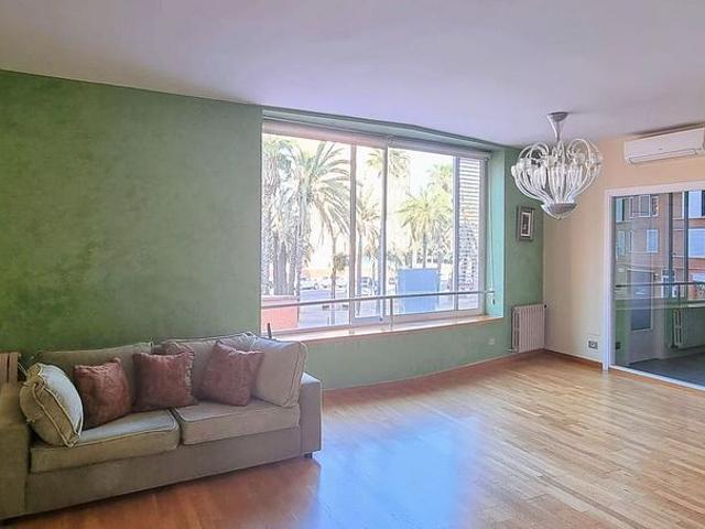 Piso en alquiler en Barcelona, de 101 m² 3 habitaciones por 2.036