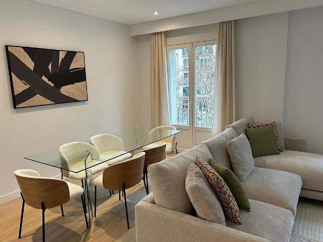 Piso en alquiler en Barcelona, de 102 m² 3 habitaciones por 3.250