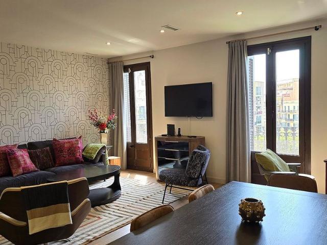 Piso en alquiler en Barcelona, de 105 m² 2 habitaciones por 2.500
