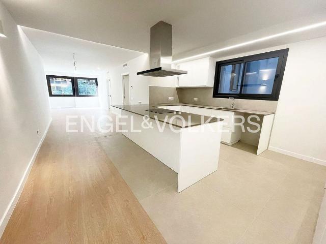 Piso en alquiler en Barcelona, de 110 m² 2 habitaciones por 2.591