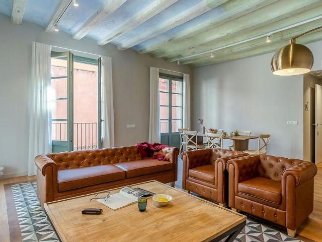 Piso en alquiler en Barcelona, de 111 m² 3 habitaciones por 2.145