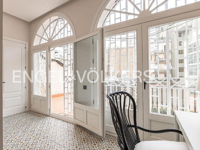 Piso en alquiler en Barcelona, de 112 m² 3 habitaciones por 4.900