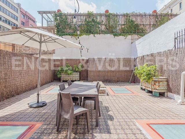 Piso en alquiler en Barcelona, de 135 m² 3 habitaciones por 2.355