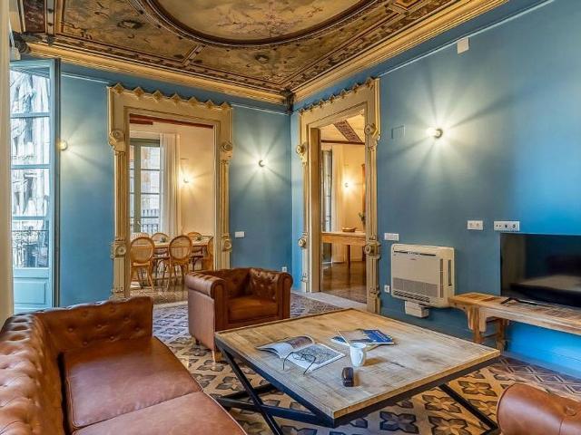 Piso en alquiler en Barcelona, de 150 m² 3 habitaciones por 2.245