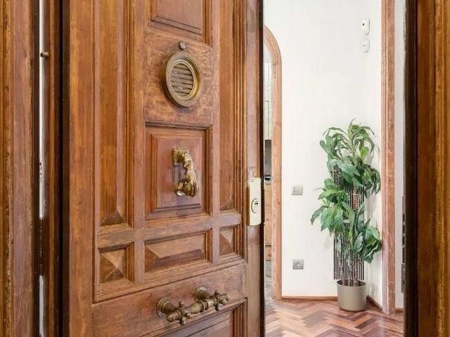 Piso en alquiler en Barcelona, de 175 m² 4 habitaciones por 4.000