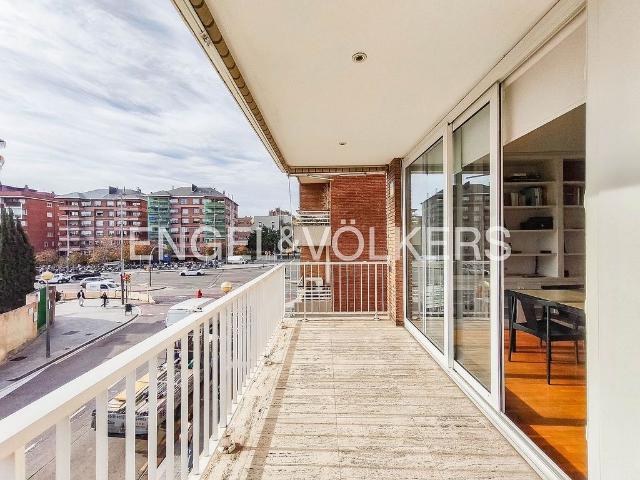 Piso en alquiler en Barcelona, de 175 m² 5 habitaciones por 4.600