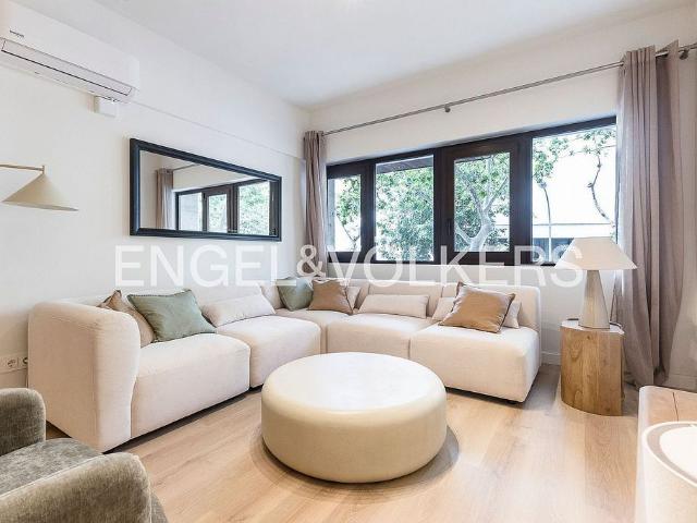 Piso en alquiler en Barcelona, de 249 m² 3 habitaciones por 3.200
