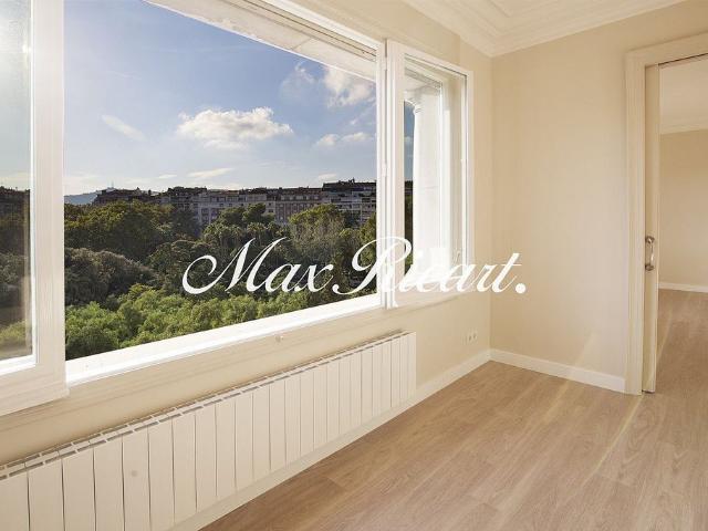 Piso en alquiler en Barcelona, de 250 m² 6 habitaciones por 6.100