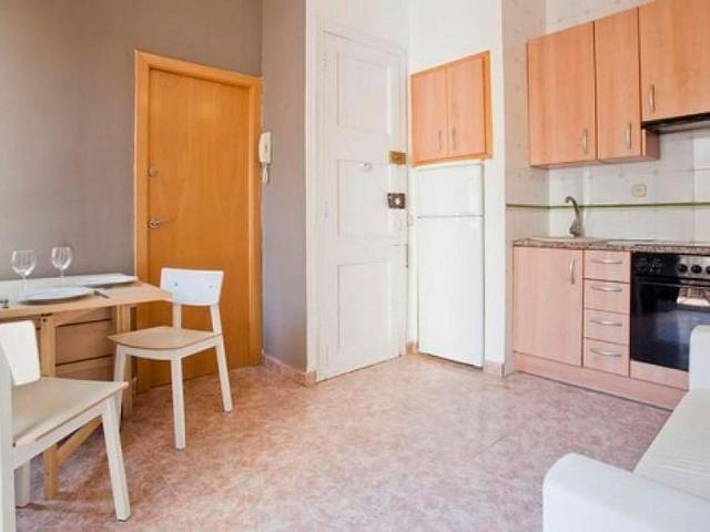 Piso en alquiler en Barcelona, de 29 m² 1 habitación por 685