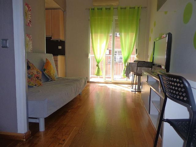 Piso en alquiler en Barcelona, de 29 m² 1 habitación por 990