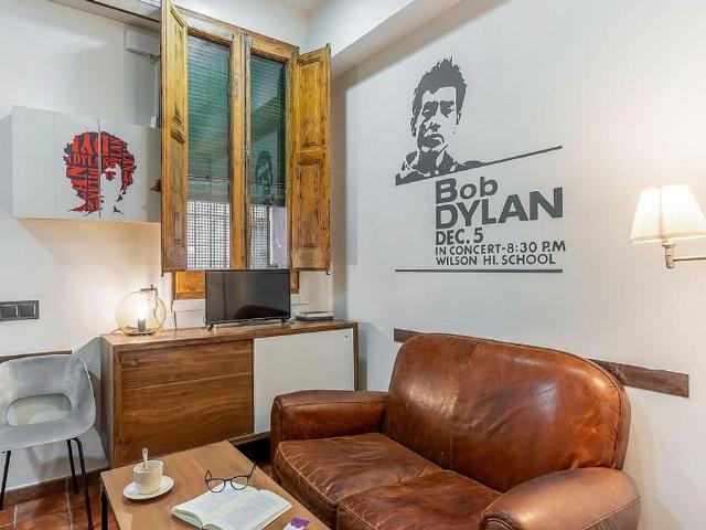 Piso en alquiler en Barcelona, de 33 m² 1 habitación por 825