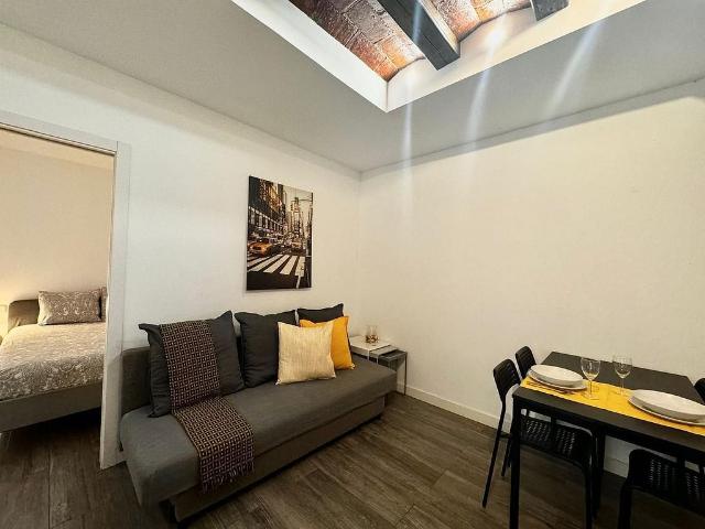 Piso en alquiler en Barcelona, de 33 m² 1 habitación por 850