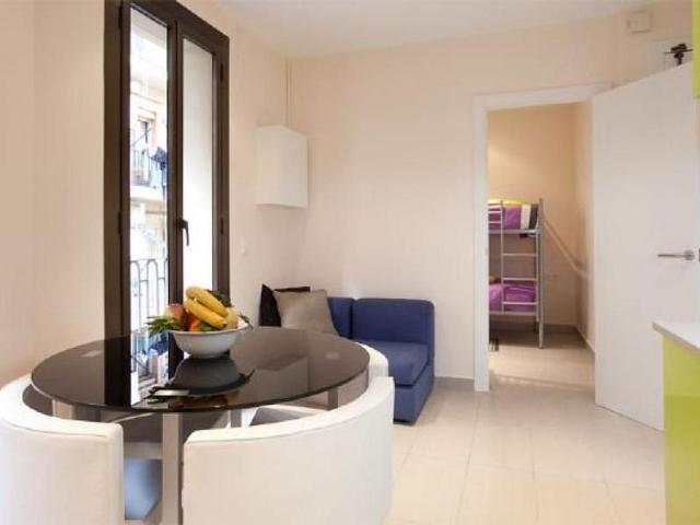 Piso en alquiler en Barcelona, de 33 m² 2 habitaciones por 781