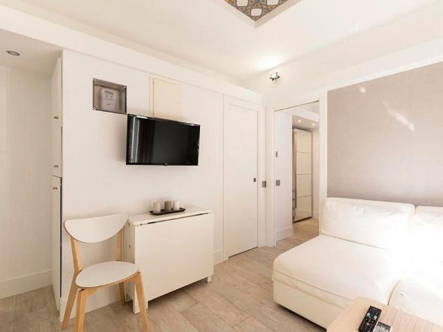 Piso en alquiler en Barcelona, de 32 m² 2 habitaciones por 783