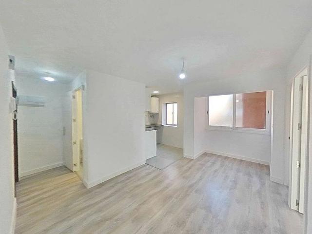 Piso en alquiler en Barcelona, de 39 m² 2 habitaciones por 1.610