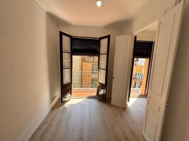 Piso en alquiler en Barcelona, El Poble sec