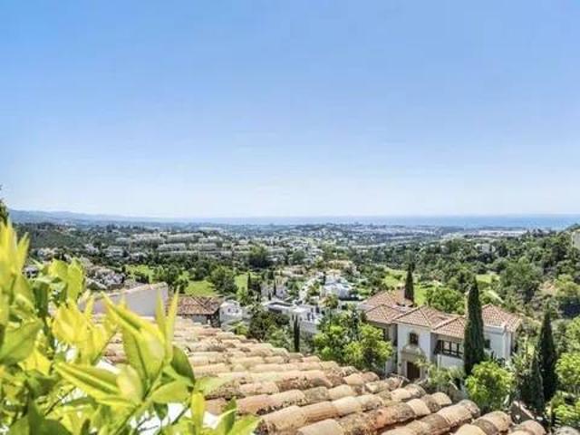 Piso en Alquiler en Benahavís