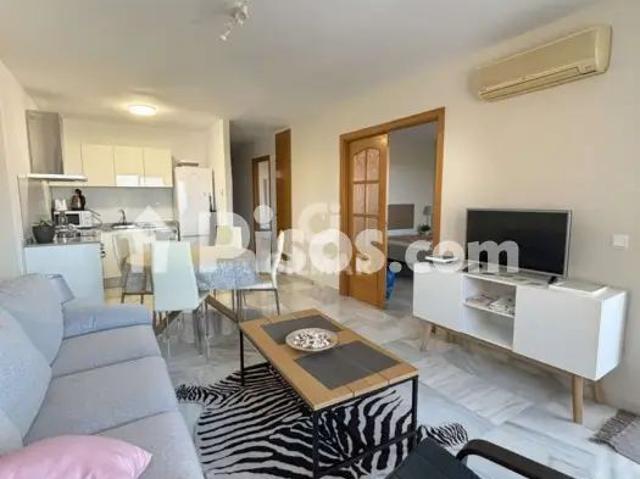 Piso en alquiler en Benalmádena Costa