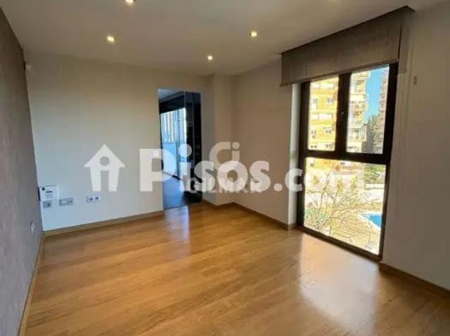 Piso en alquiler en Benalmádena Costa