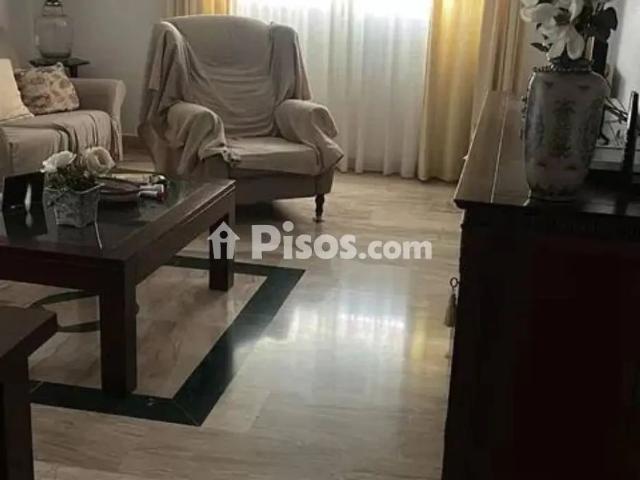 Piso en alquiler en Benalmádena