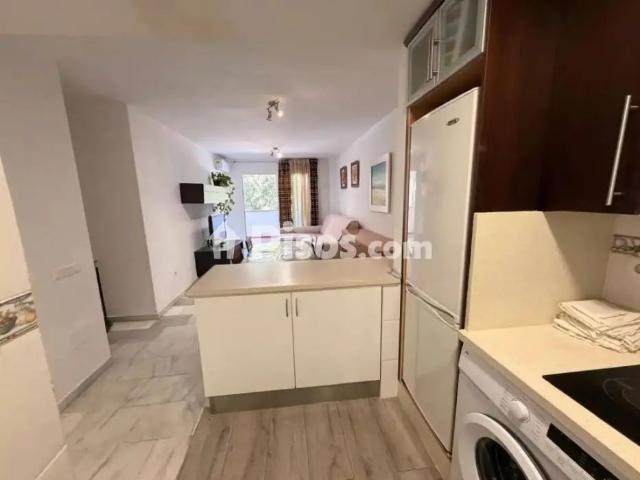 Piso en alquiler en Benalmádena